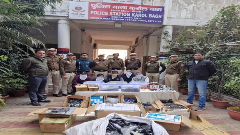 दिल्ली पुलिस ने अवैध IMEI-छेड़छाड़ इकाई का भंडाफोड़ किया; करोल बाग छापे में 1,826 फोन, लैपटॉप जब्त | भारत समाचार
