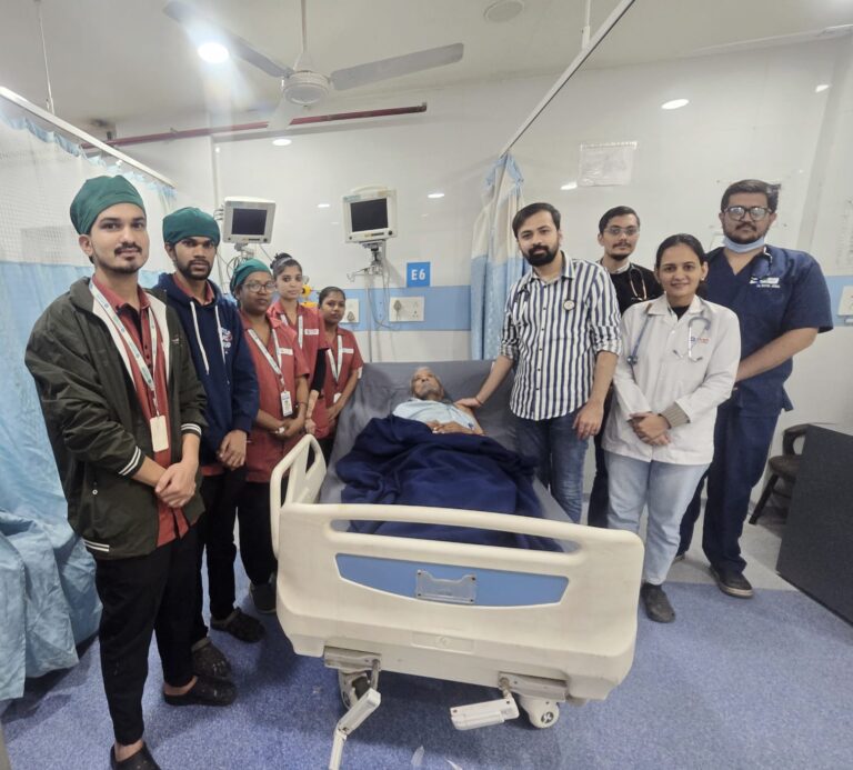 क्रिटिकल केयर के क्षेत्र में मोरबी के प्रसिद्ध आयुष अस्पताल के डॉ. सत्यजीतसिंह जडेजा के नाम एक और बड़ी सफलता