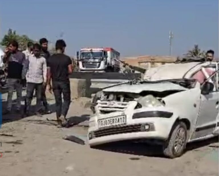 मोरबी: मोरबी माथा कार्यक्रम से लौट रहा परिवार; कार पर कंटेनर पलटने से दंपत्ति की मौत