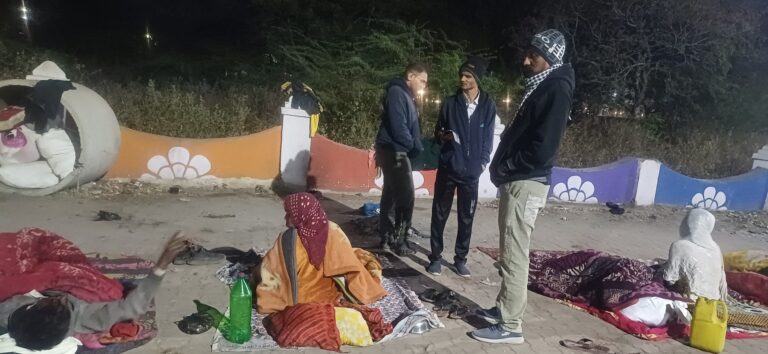 शहरी बेघर लोगों के लिए मोरबी म्युनिसिपैलिटी की UCD ब्रांच ने शेल्टर के लिए एक नाइट ड्राइव ऑर्गनाइज़ की।