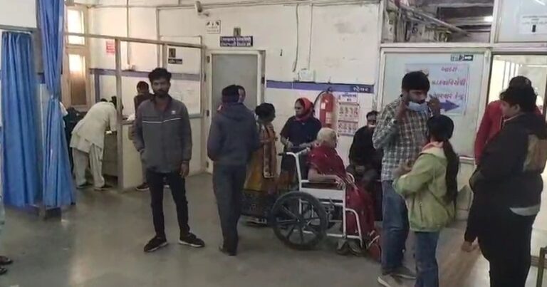 मोरबी के महेंद्रनगर के पास एसटी बस दुर्घटना में 15 यात्री घायल