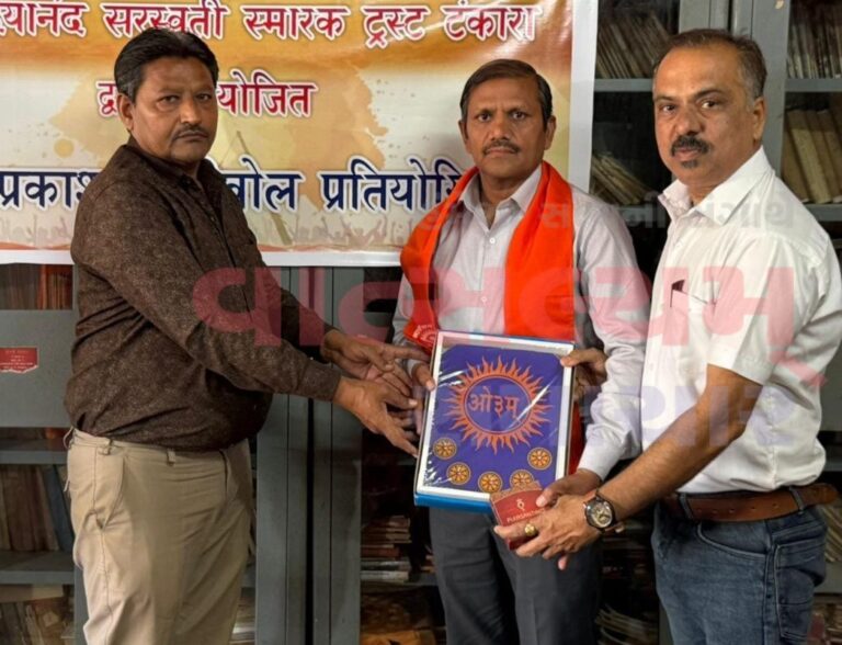 टंकारा में आयोजित 7 किलोमीटर की मैराथन में मोरबी के पुलिसकर्मी अरविंदभाई पटेल का दबदबा: लगातार दूसरे वर्ष प्रथम स्थान पर रहे।