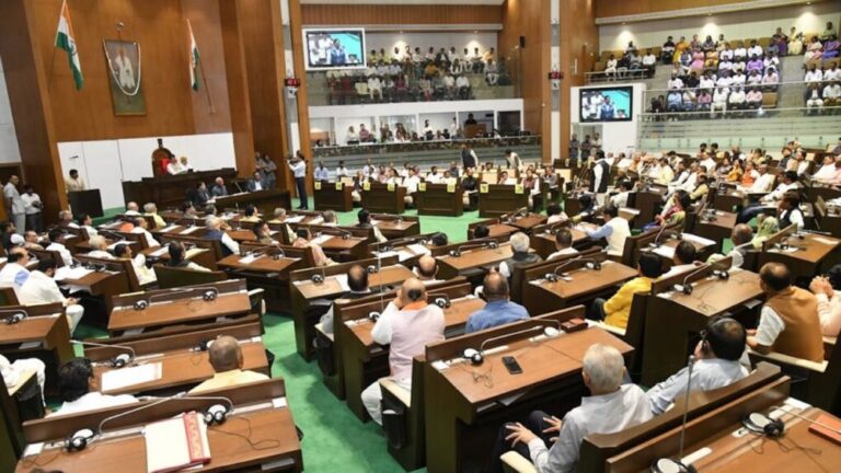 गुजरात विधानसभा ने सर्वसम्मति से ‘गुजरात आतंकवाद और संगठित अपराध नियंत्रण (संशोधन) विधेयक-2026’ पारित कर दिया।