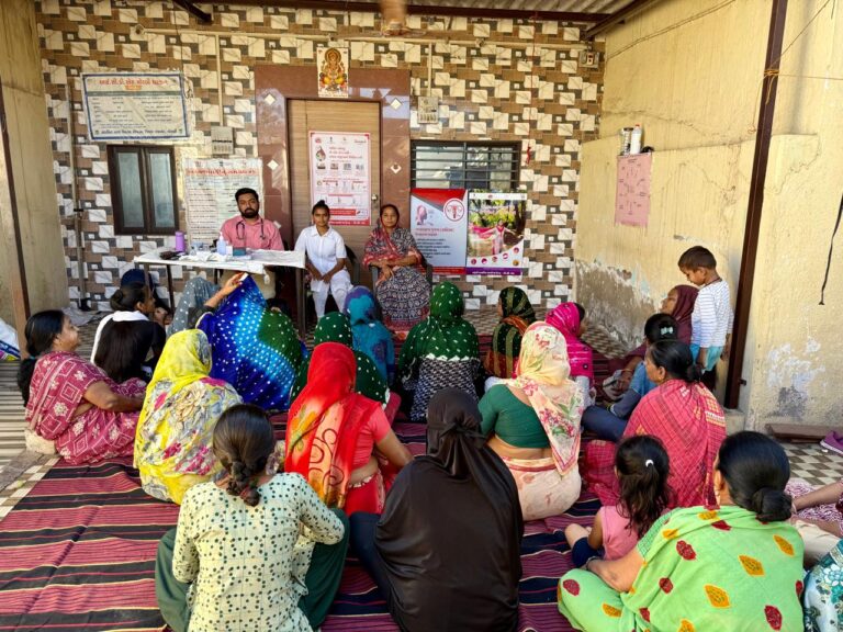 मोरबी: अंतर्राष्ट्रीय महिला दिवस के अवसर पर #MMC4WOMEN के तहत महिला स्वास्थ्य जांच और जागरूकता शिविर का आयोजन किया गया