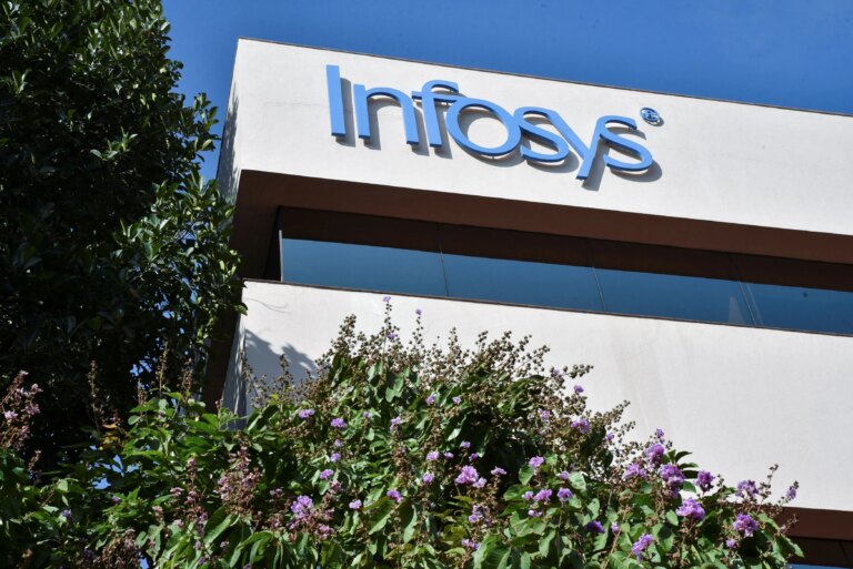 20 हजार फ्रेशरों की भर्ती करेगी इन्फोसिस – infosys will recruit 20 thousand freshers