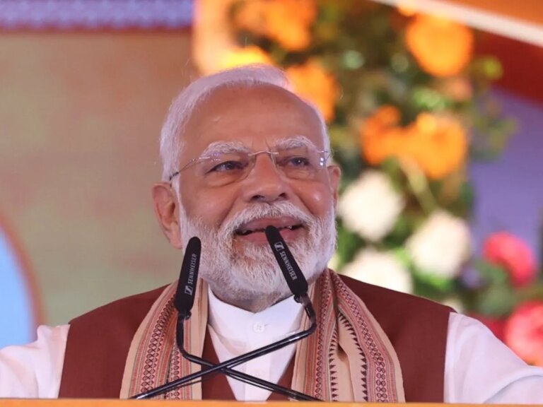 ‘मुद्रा योजना ने बदली लोगों की किस्मत’, बोले PM मोदी- नौकरी मांगने वाले बने रोजगार देने वाले, देश का हर नागरिक उद्यमी – pm modi mudra yojana 10th anniversary 33 lakh crore loan women sc st obc entrepreneurship success india
