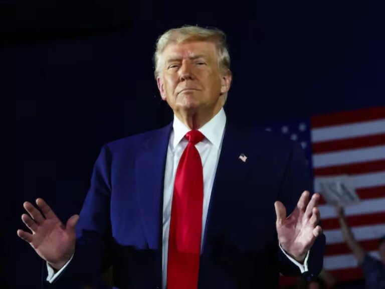 इंपोर्ट से एंटरटेनमेंट तक पहुंचा ट्रेड वॉर; Donald Trump की विदेशी फिल्मों पर 100% टैरिफ लगाने की योजना – donald trump plans 100 pc tariff on foreign movies from import to entertainment escalating trade war