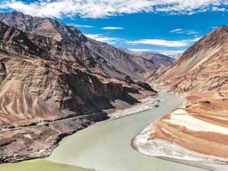 Explainer: क्या है Indus Waters Treaty? भारत के रद्द करने से पाकिस्तान की बिजली-पानी और खेती को कितना होगा नुकसान – explainer what is indus waters treaty how it suspension impact pakistan power and water supply and agri all you need to know