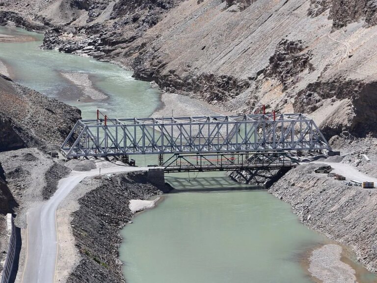 Indus Water Treaty: पानी बंद करने की धमकी से पाक के छूटे पसीने, पाकिस्तानी बोले- ऐसे में पूरा मुल्क रेगिस्तान बन जाएगा – indus water treaty threatens to shut down the water pakistani said that the whole country will become a des