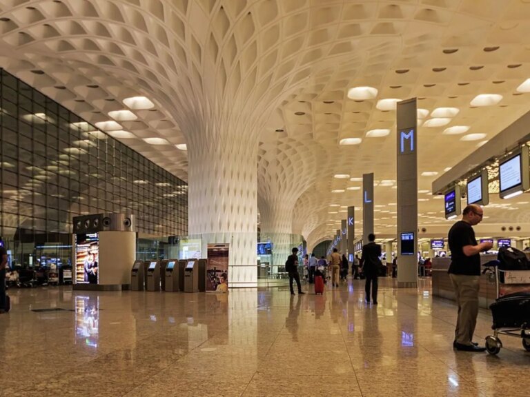 मुंबई हवाई अड्डे के T1 को तोड़ने को लेकर विवाद, AAI ने कहा- चरणों में हो काम, IATA ने बताया ‘महंगा और जबरन ट्रांसफर’