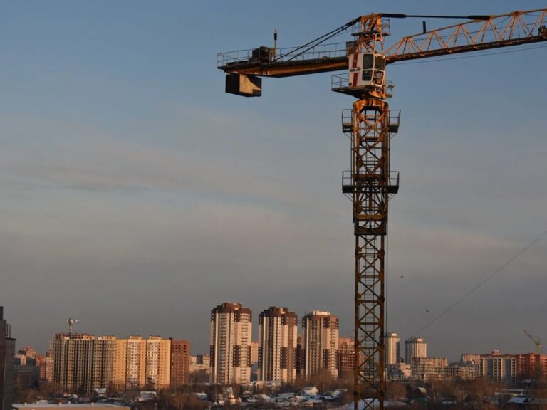 Real estate stocks: 6 महीने में 32% गिरा, अब उड़ान की बारी! इस Realty Stock में है 64% अपसाइड की ताकत, ब्रोकरेज ने दी BUY रेटिंग – fell 32 in 6 months now its time to fly this realty stock has 64 upside power brokerage gives buy rating