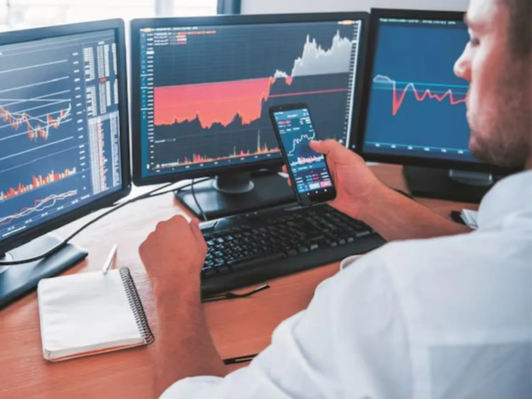 Stock Market Wrap up: भारत-पाक तनाव से सीमित हुई बाजार की बढ़त, सेंसेक्स-निफ्टी 0.8% चढ़ा; IT इंडेक्स टॉप परफॉर्मर – stock market wrap up the market gains limited by india pak war tensions sensex nifty 0 8 pc up it index top performanc