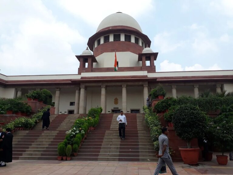 OTT Regulation: सुप्रीम कोर्ट ने केंद्र सरकार से कहा- अश्लील कंटेट को नियंत्रित करने के लिए उठाए कदम – ott regulation supreme court asked the central government to take steps to control pornographic conten