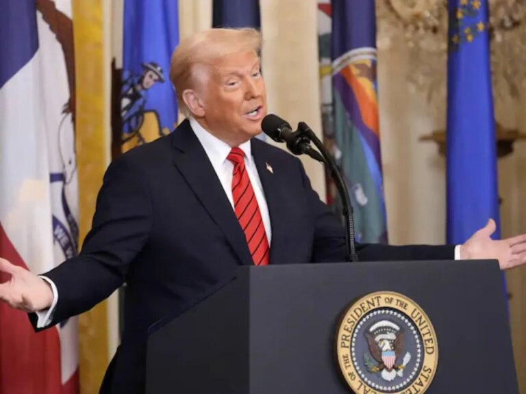 Trump Tariffs: बाजार में गिरावट और मंदी पर ट्रंप ने अमेरिकियों से कहा- कमजोर और मूर्ख मत बनो; मजबूत रहो, हम जीतेंगे – trump told americans on trump tarifs market declining and recession dont be weak and foolish