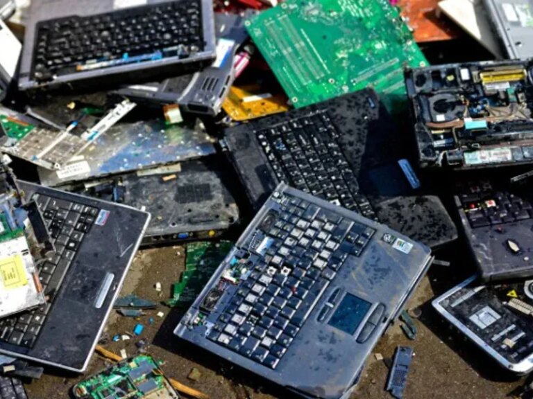 E-waste management पर सरकार और कंपनियों में टकराव: सैमसंग, हिताची और डाइकिन ने जताई आपत्ति – samsung hitachi and dikin objected to conflict between government and companies on e waste management