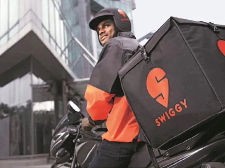 Swiggy पर Tax Dept की कार्रवाई, करोड़ों का है मामला
