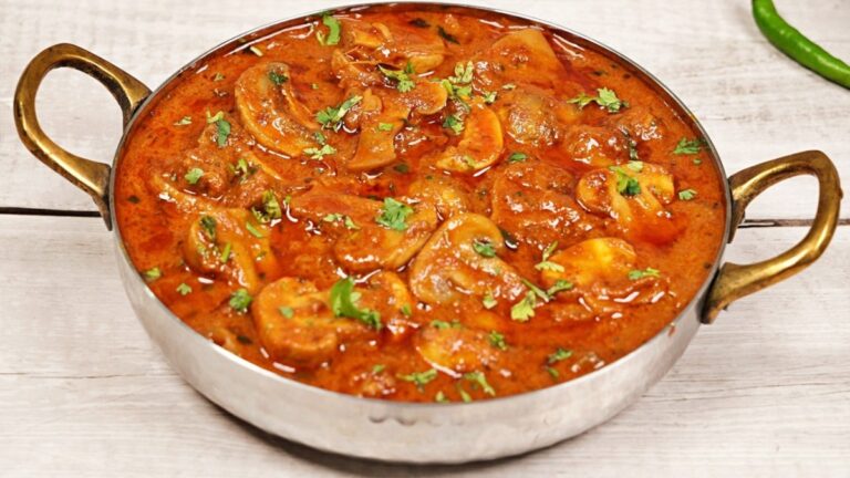 घर पर बना लें रेस्टोरेंट जैसा मशरूम मसाला, मसालेदार ग्रेवी बनाने के लिए आज़माए ये ट्रिक, नोट करें विधि