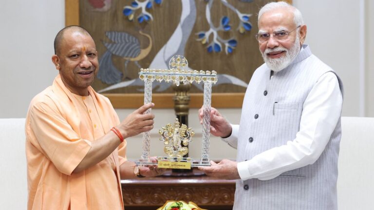 दिल्ली पहुंचे योगी आदित्यनाथ ने की पीएम मोदी से मुलाकात, अमित शाह और नितिन नवीन से भी मिलेंगे