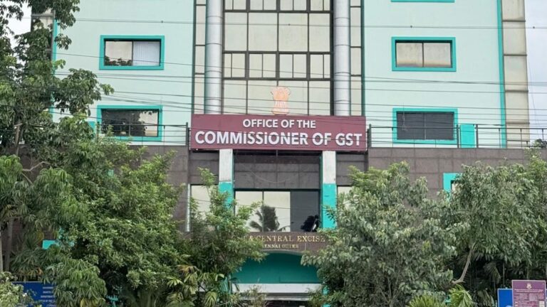 GST कलेक्शन से सरकार के खाते में आए ₹2.03 लाख करोड़, सितंबर में 15 प्रतिशत बढ़ा संग्रह