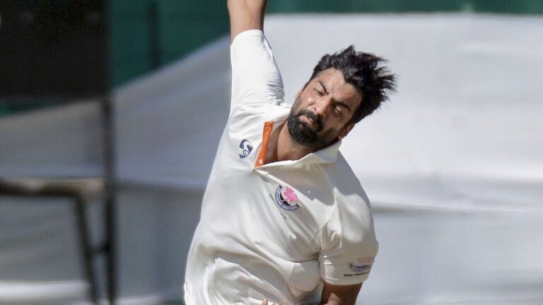 ईरानी कप में पुलवामा के गेंदबाज ने फेंके 22 नो बॉल, झटके 5 विकेट, लेकिन टीम को मिली हार