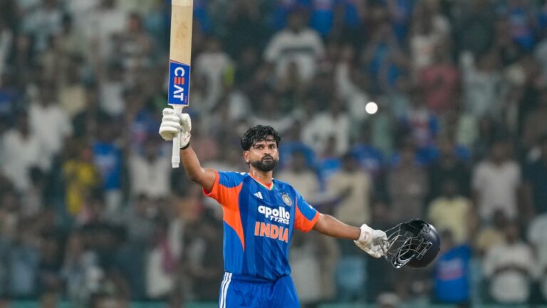 विराट कोहली और सूर्यकुमार यादव से आगे निकले श्रेयस अय्यर, अब रोहित शर्मा के रिकॉर्ड पर लगी निगाहें