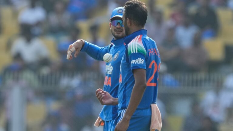 ऐतिहासिक पारी के बाद भी इस वजह से नाखुश थे कप्तान गिल, आखिरी वनडे में बदलाव को लेकर भी दिया बयान